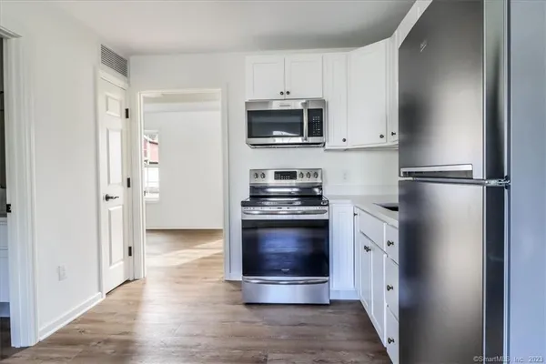 $1,950 | 80 South Street, Unit 105, Bethel, CT 06801