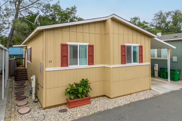 $117,400 | 14740 Bass Drive, Unit 34, Redding, CA 96003
