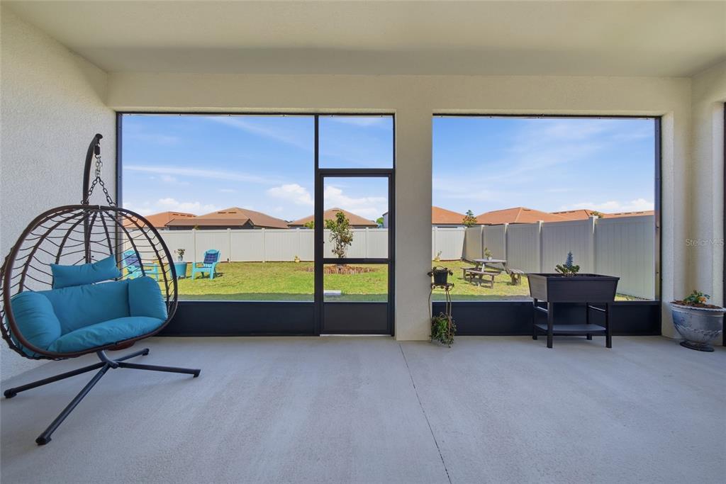 17301 Scuba Crest Street Wimauma, FL 33598 - Photo 21 of 37 a living room with a window