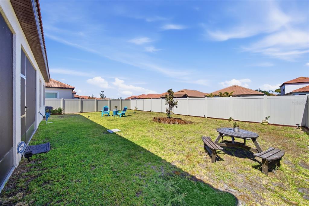 17301 Scuba Crest Street Wimauma, FL 33598 - Photo 23 of 37