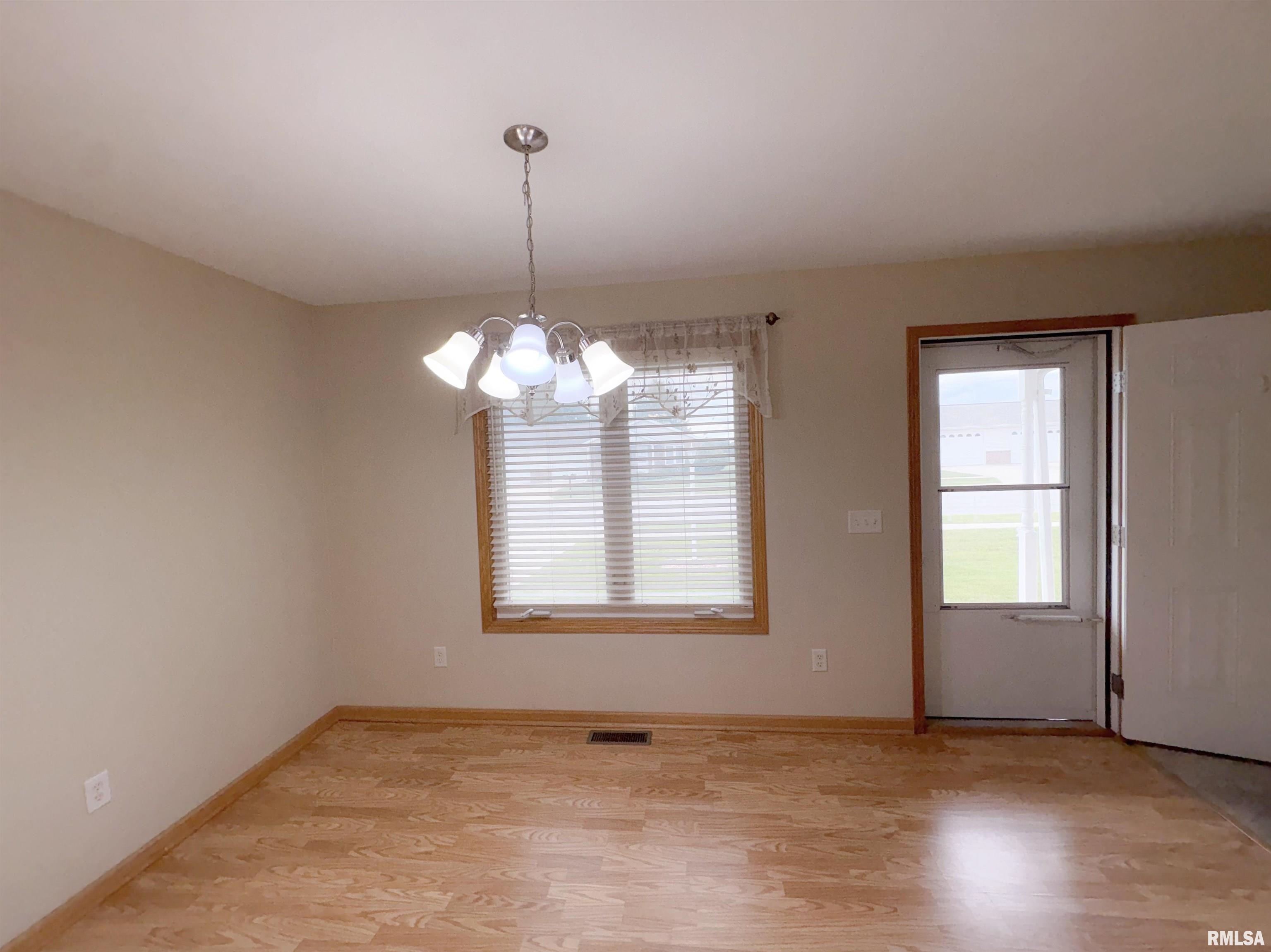 203 Easy Street Washington, IL 61571 - Photo 12 of 46 Gallery Image 12