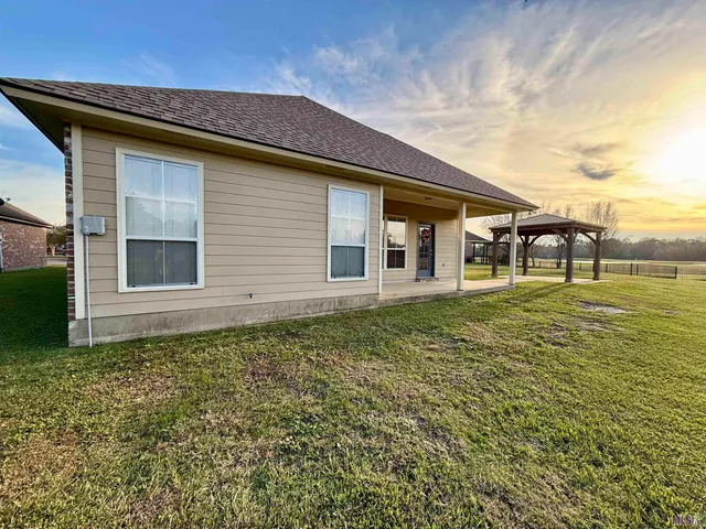 $289,000 | 22747 Beaver Cove Court, Zachary, LA 70791