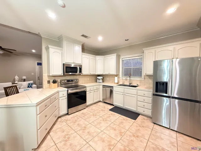 $289,000 | 22747 Beaver Cove Court, Zachary, LA 70791