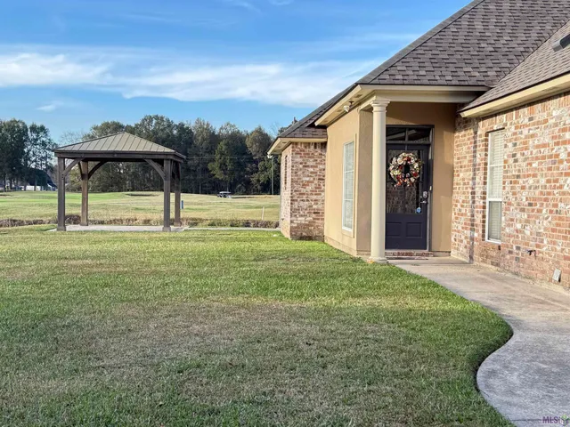$289,000 | 22747 Beaver Cove Court, Zachary, LA 70791