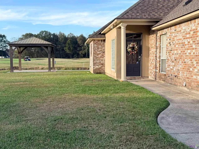 $289,000 | 22747 Beaver Cove Court, Zachary, LA 70791