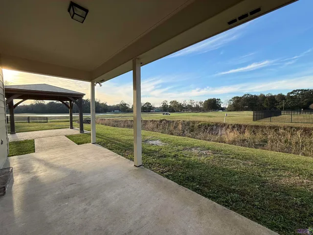 $289,000 | 22747 Beaver Cove Court, Zachary, LA 70791