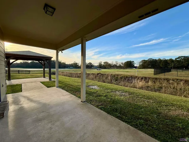 $289,000 | 22747 Beaver Cove Court, Zachary, LA 70791