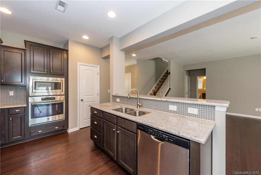699 Old Cove Road, Unit 39 Tega Cay, SC 29708 - Photo 6 of 24