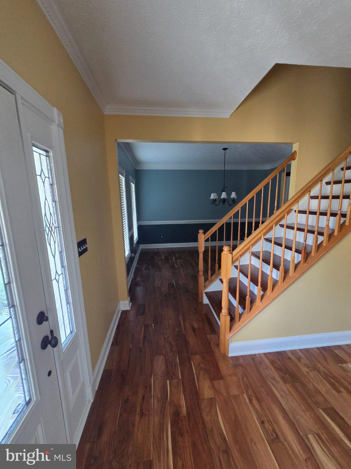 35175 Pheasant Ridge Road Locust Grove, VA 22508 - Photo 13 of 80 Inviting entryway with warm tones.