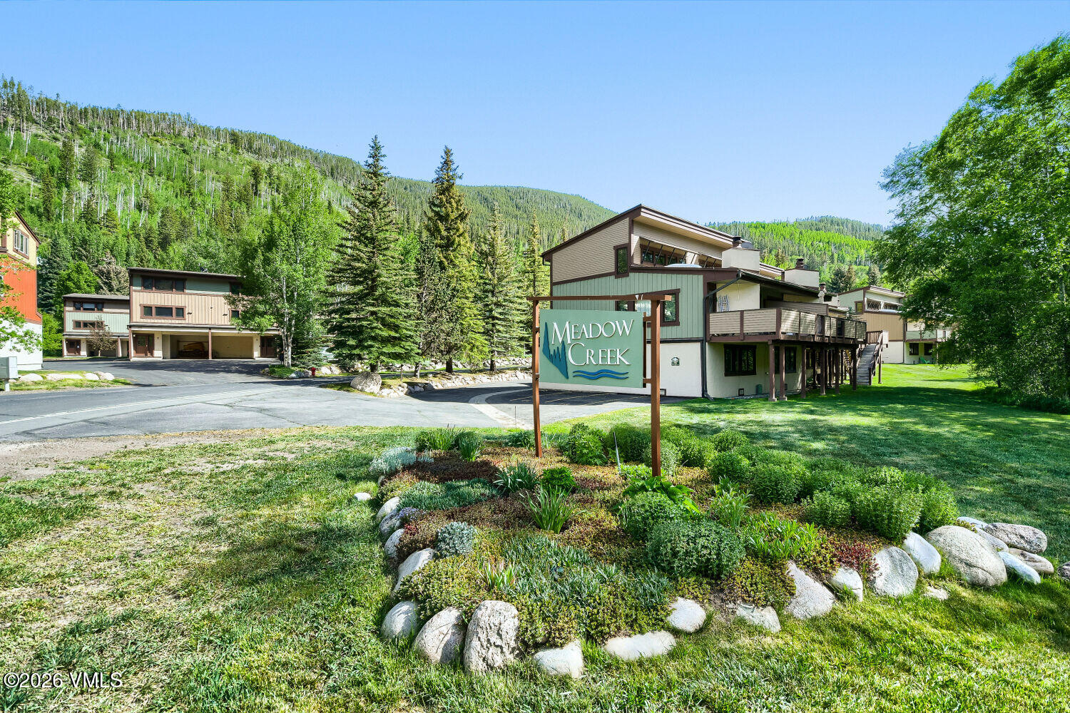 2570 Kinnickinnick Road, Unit H4 Vail, CO 81657 - Photo 19 of 29 2570 Kinnickinnick Road H4 - Web Quality