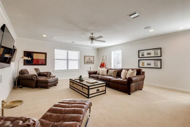 $1,600,000 | 7039 Chantilly Lane, Dallas, TX 75214