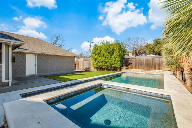 $1,600,000 | 7039 Chantilly Lane, Dallas, TX 75214
