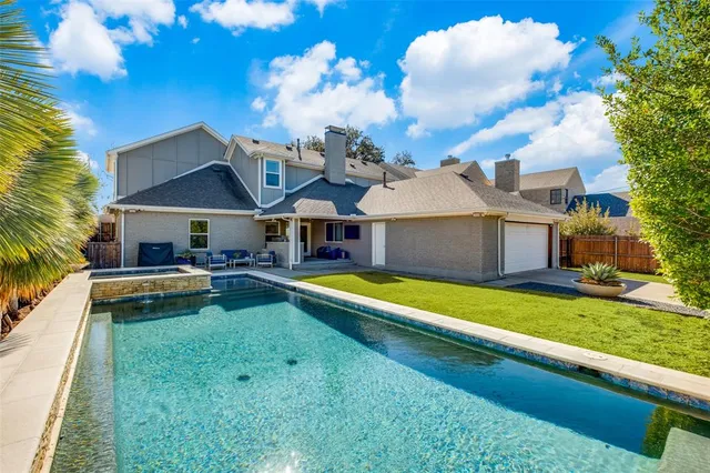 $1,600,000 | 7039 Chantilly Lane, Dallas, TX 75214