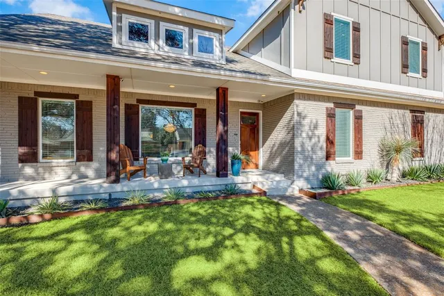 $1,600,000 | 7039 Chantilly Lane, Dallas, TX 75214