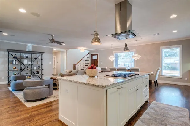 $1,600,000 | 7039 Chantilly Lane, Dallas, TX 75214