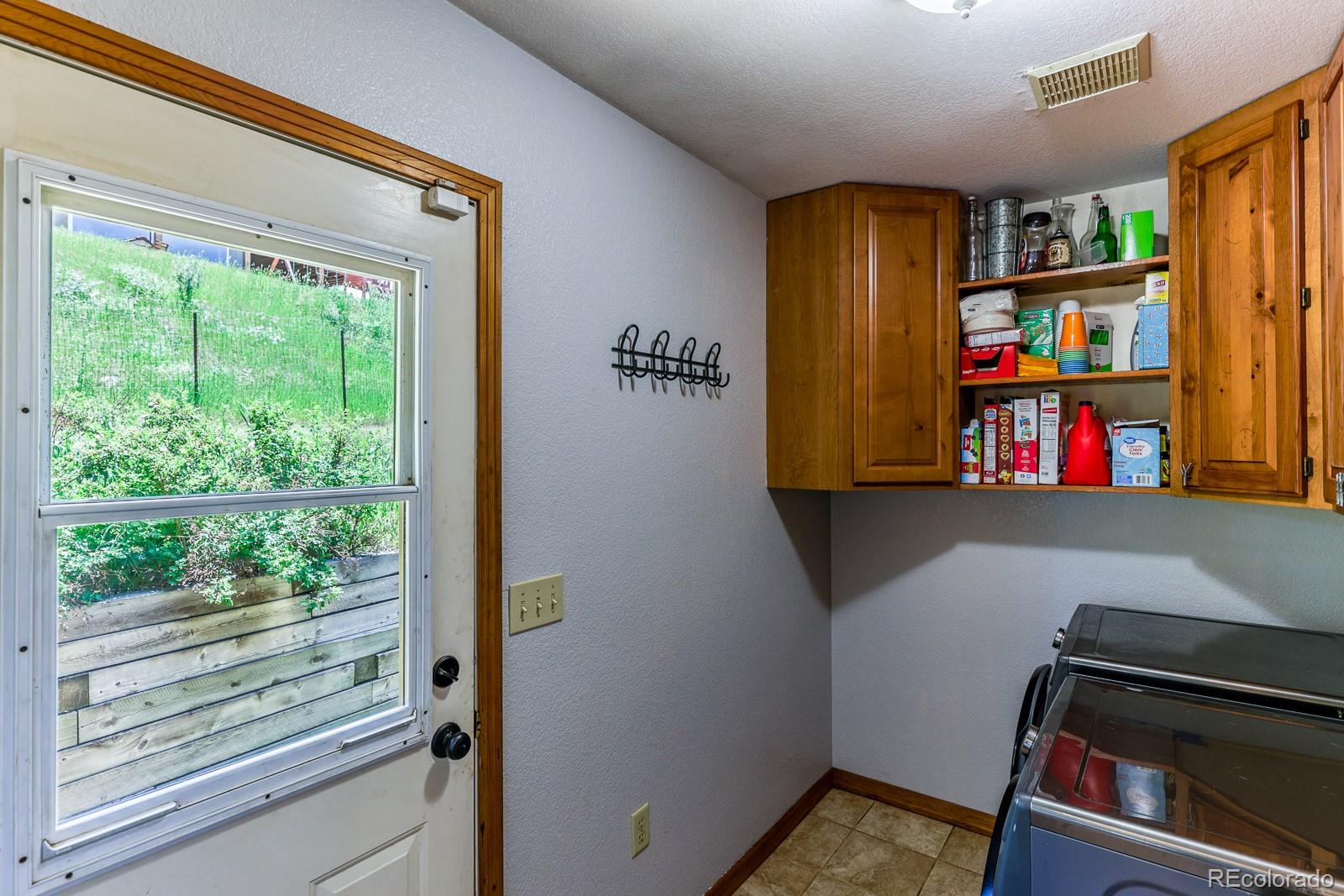 60 South Pine Road Golden, CO 80401 - Photo 13 of 36 Gallery Image 13