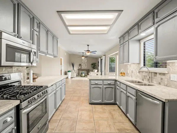 $697,000 | 35297 Ave 12 1/2, Madera, CA 93636