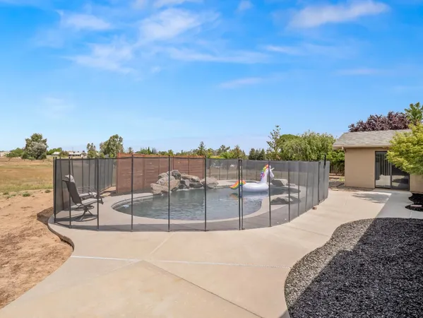 $697,000 | 35297 Ave 12 1/2, Madera, CA 93636