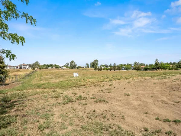 $697,000 | 35297 Ave 12 1/2, Madera, CA 93636