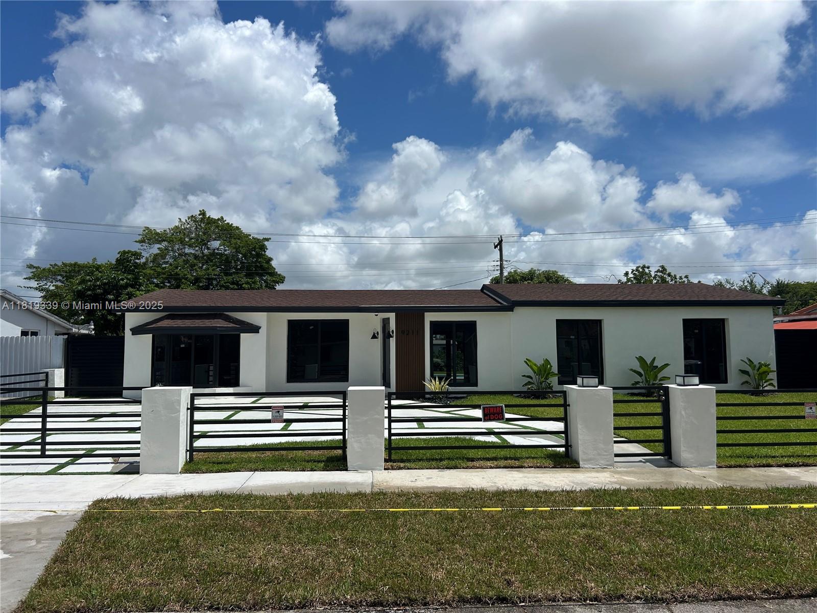 Westchester Miami, FL 33165 - Photo 7 of 25 a view of house yard and front view