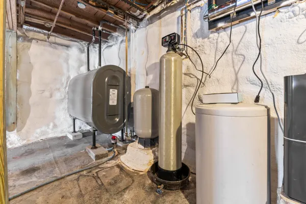 $699,000 | 149 Youngs Hill Road, Washington, ME 04574