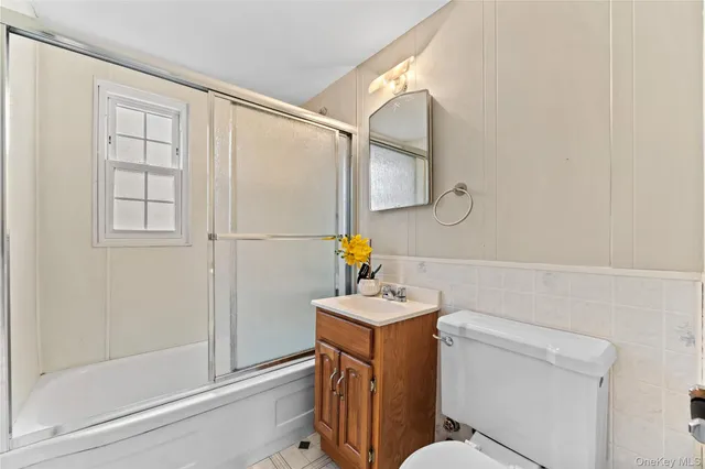 $1,180,000 | 7-22 151st Place | Whitestone