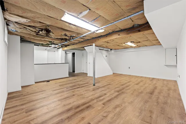 $1,180,000 | 7-22 151st Place | Whitestone