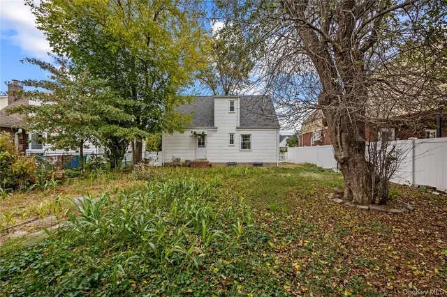 $1,180,000 | 7-22 151st Place | Whitestone