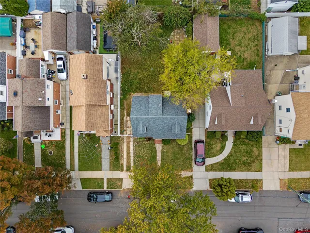 $1,180,000 | 7-22 151st Place | Whitestone