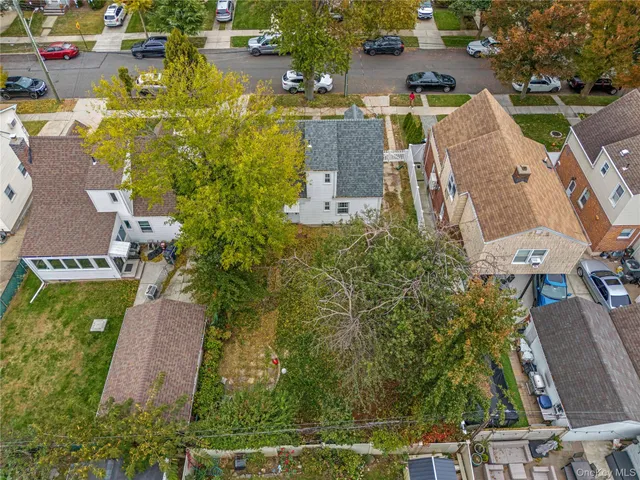 $1,180,000 | 7-22 151st Place | Whitestone