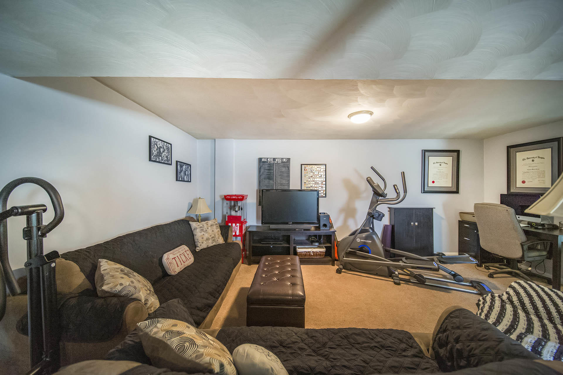 508 Olney Road Vinton, VA 24179 - Photo 22 of 31 Family/Rec Room