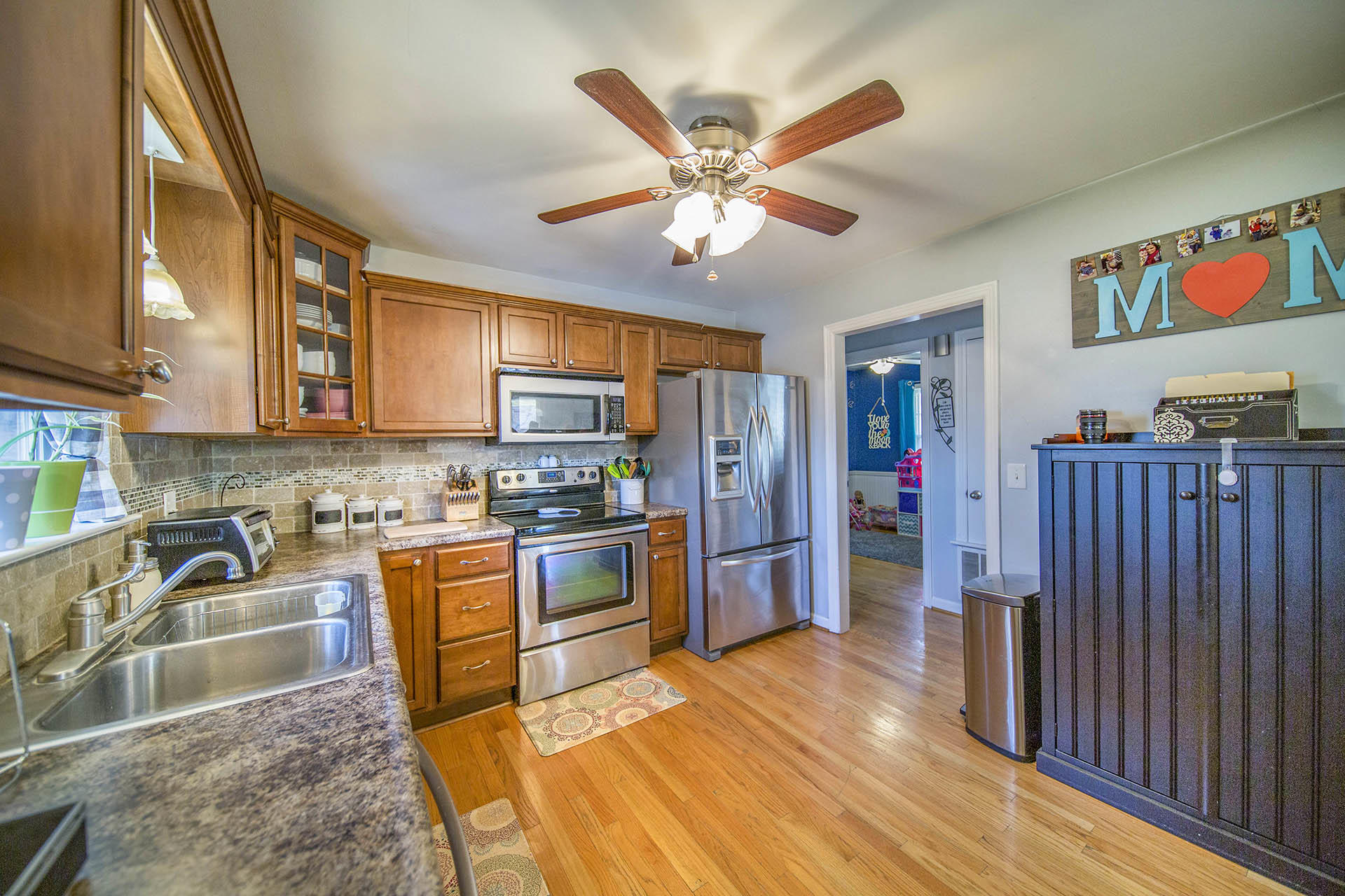 508 Olney Road Vinton, VA 24179 - Photo 10 of 31 Stainless Appliances
