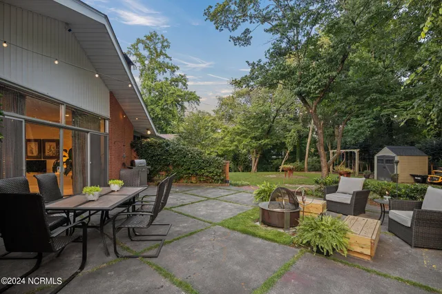 $379,900 | 1704 Sunset Avenue, Kinston, NC 28504