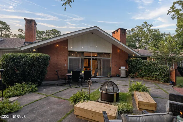 $379,900 | 1704 Sunset Avenue, Kinston, NC 28504