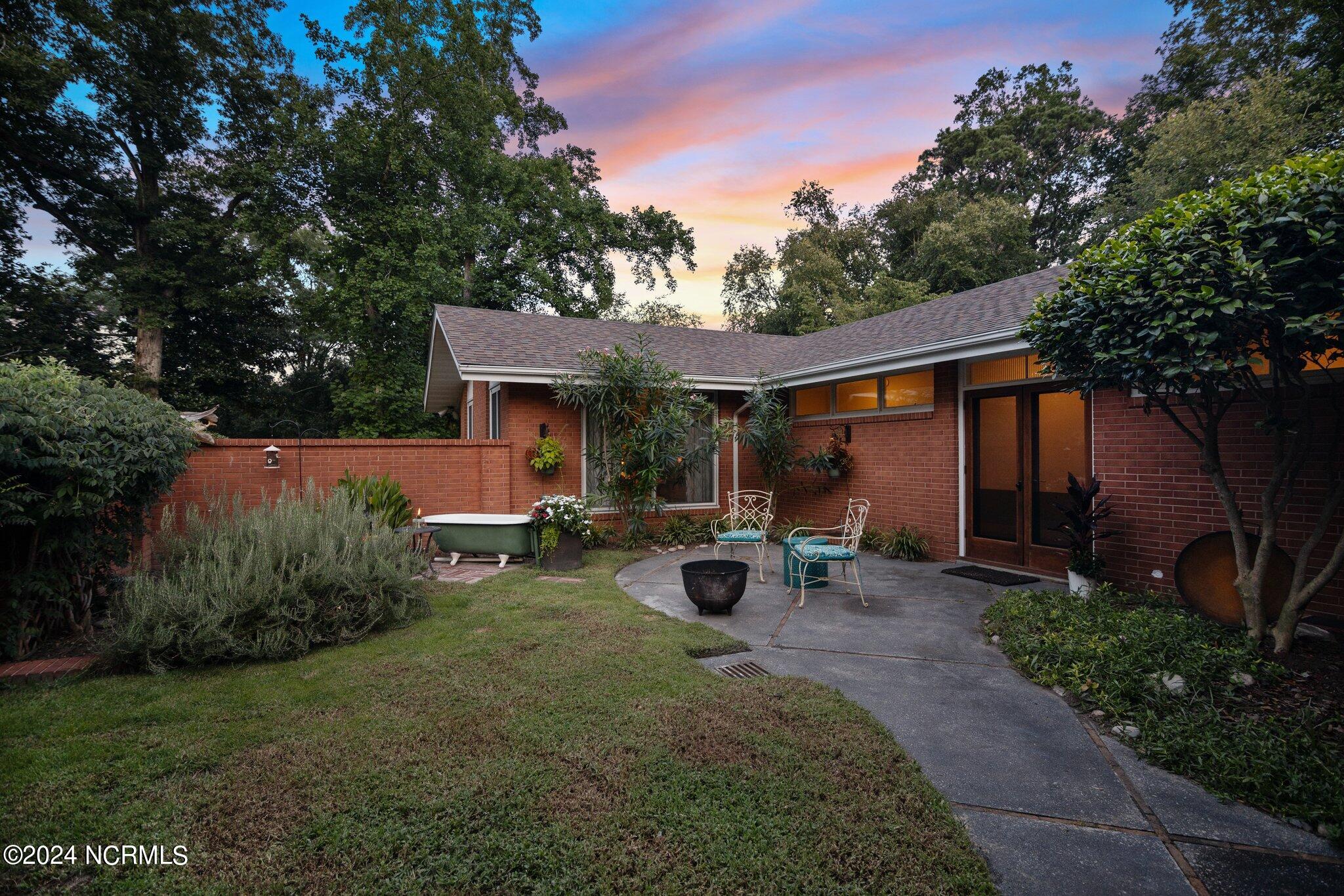 1704 Sunset Avenue Kinston, NC 28504 - Photo 19 of 63 11-web-or-mls-BLS_0010 (1)