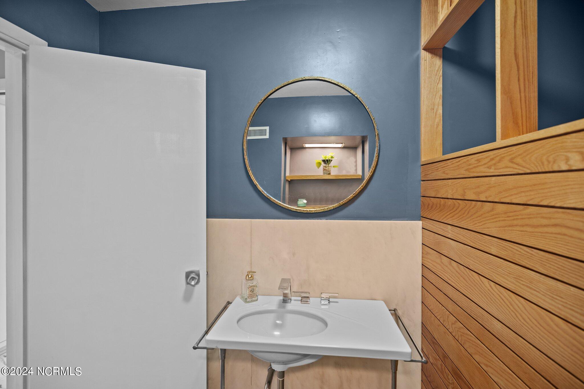 1704 Sunset Avenue Kinston, NC 28504 - Photo 39 of 63 31-web-or-mls-BLS_0027