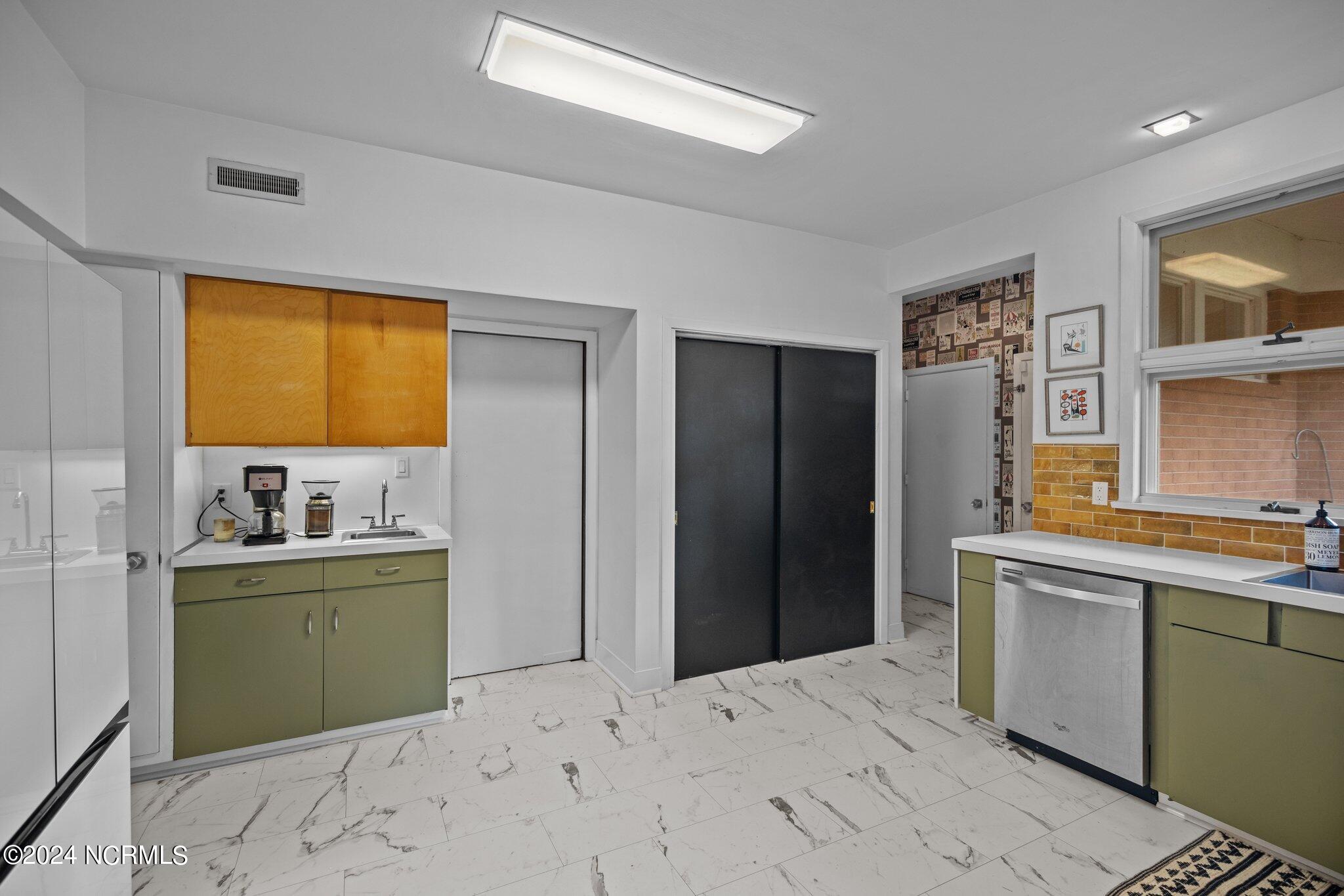 1704 Sunset Avenue Kinston, NC 28504 - Photo 40 of 63 32-web-or-mls-BLS_0030