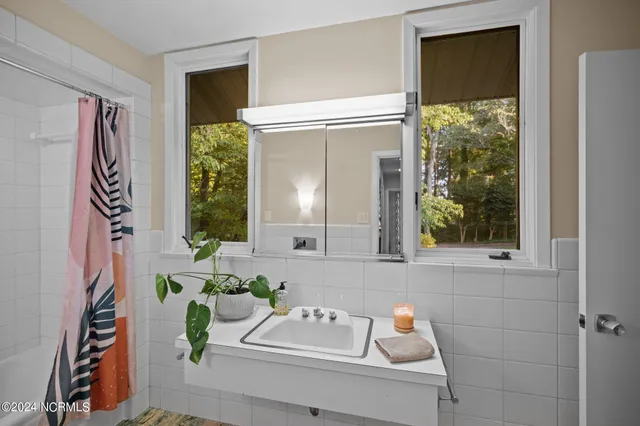 $379,900 | 1704 Sunset Avenue, Kinston, NC 28504