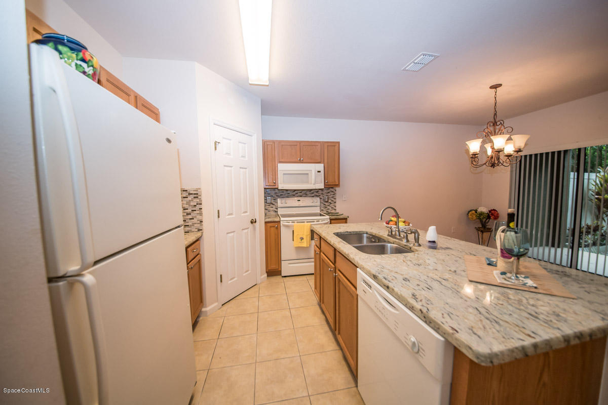 1375 Lara Circle, Unit 103 Rockledge, FL 32955 - Photo 14 of 58 DSC_4513