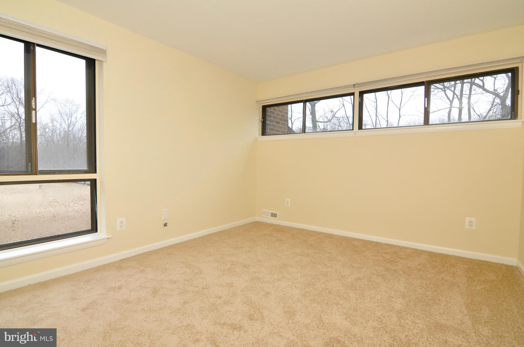 11228 Chestnut Grove Square, Unit 329 Reston, VA 20190 - Photo 20 of 27 Bedroom