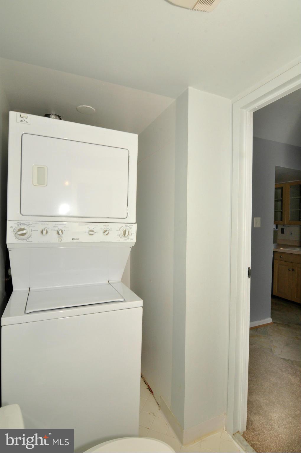 11228 Chestnut Grove Square, Unit 329 Reston, VA 20190 - Photo 23 of 27 Interior (General)