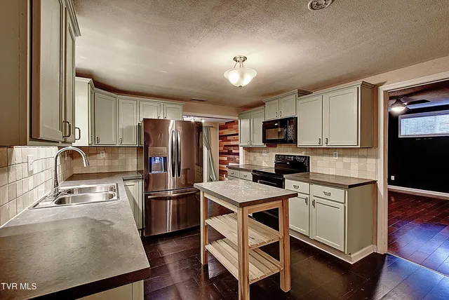 $245,000 | 215 Odom Branch Road, Erwin, TN 37650