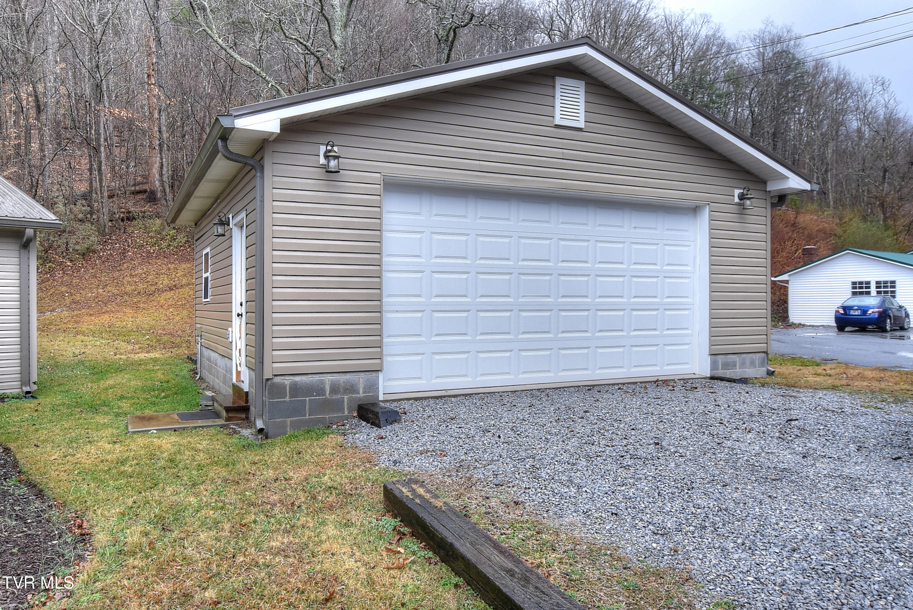 215 Odom Branch Road Erwin, TN 37650 - Photo 3 of 32 3