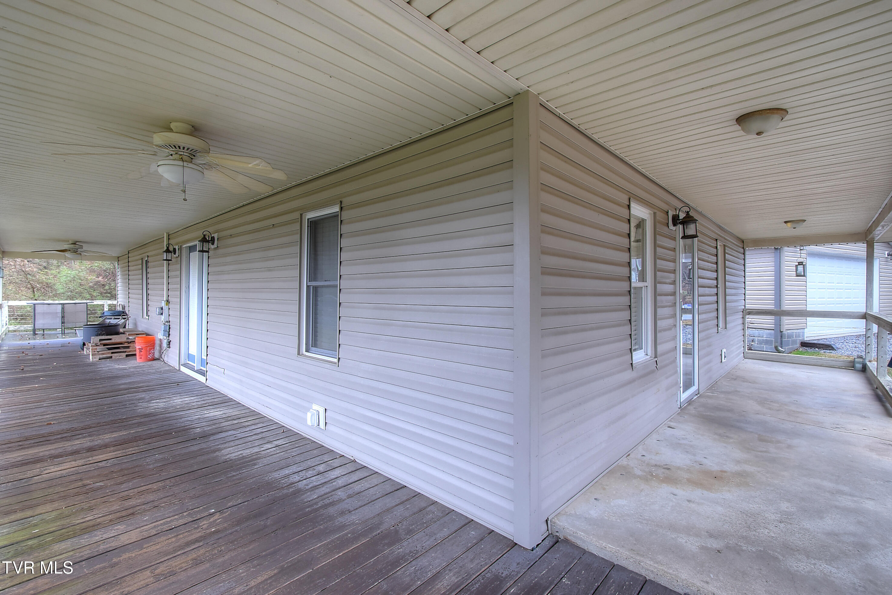 215 Odom Branch Road Erwin, TN 37650 - Photo 5 of 32 5