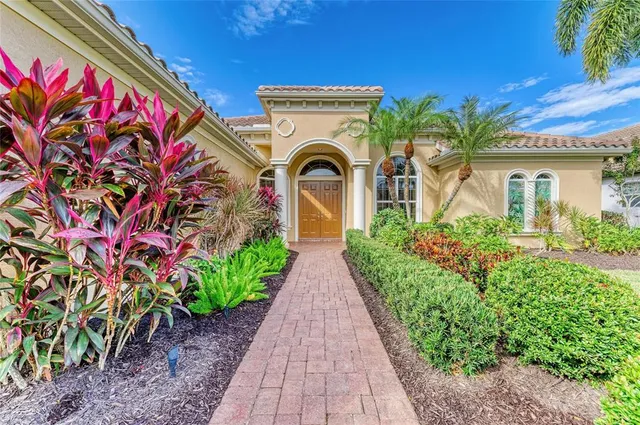 $897,000 | 7642 Tralee Way, Bradenton, FL 34202