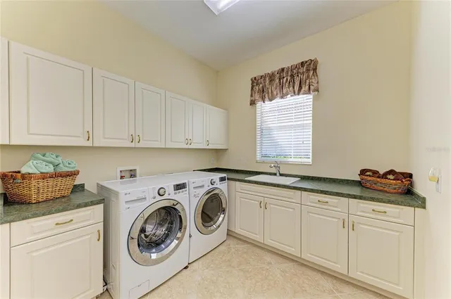 $897,000 | 7642 Tralee Way, Bradenton, FL 34202