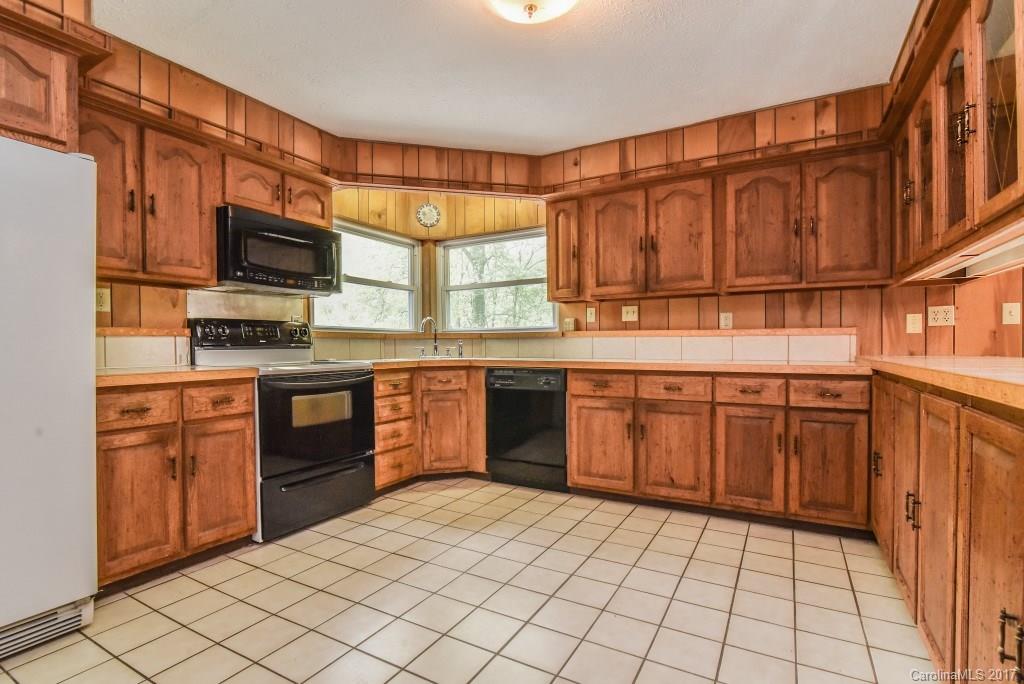 41 Saw Branch Road Candler, NC 28715 - Photo 13 of 24 Gallery Image 13