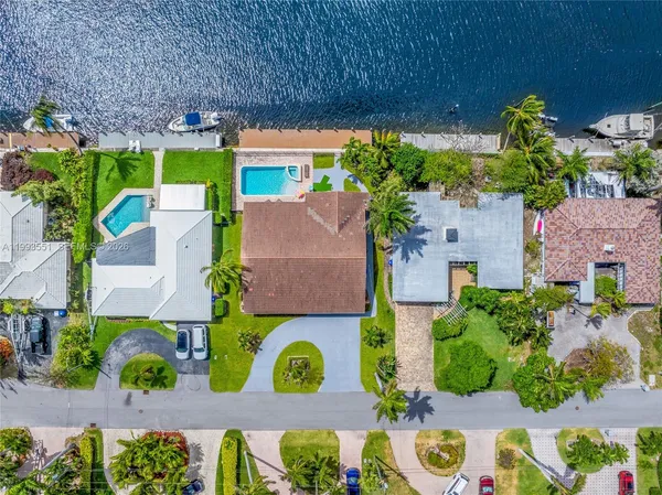 $7,500 | 2752 Northeast 3rd Street, Pompano Beach, FL 33062