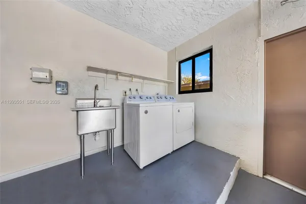 $7,500 | 2752 Northeast 3rd Street, Pompano Beach, FL 33062