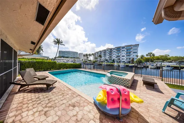 $7,500 | 2752 Northeast 3rd Street, Pompano Beach, FL 33062